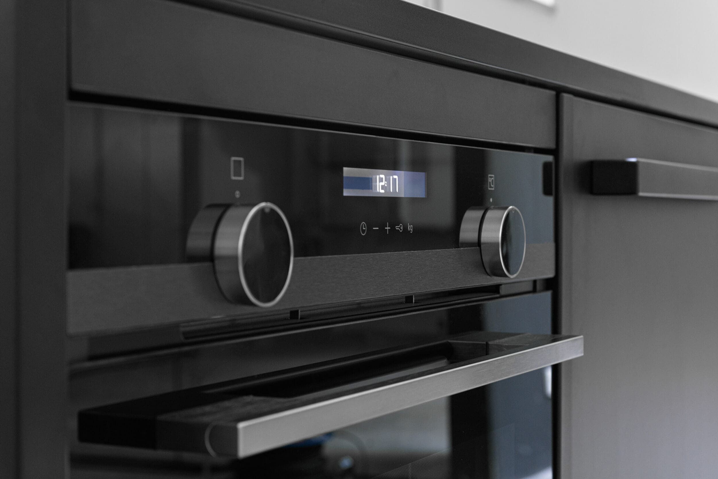 Minimalistische en robuuste keuken - oven detail