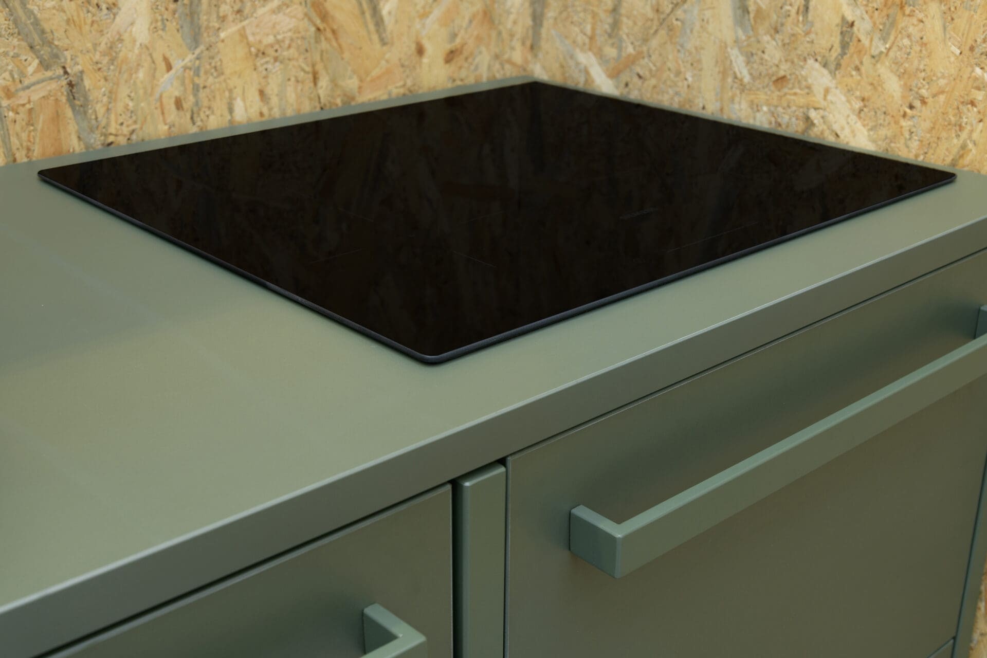 Groene keuken - inductiekookplaat detail