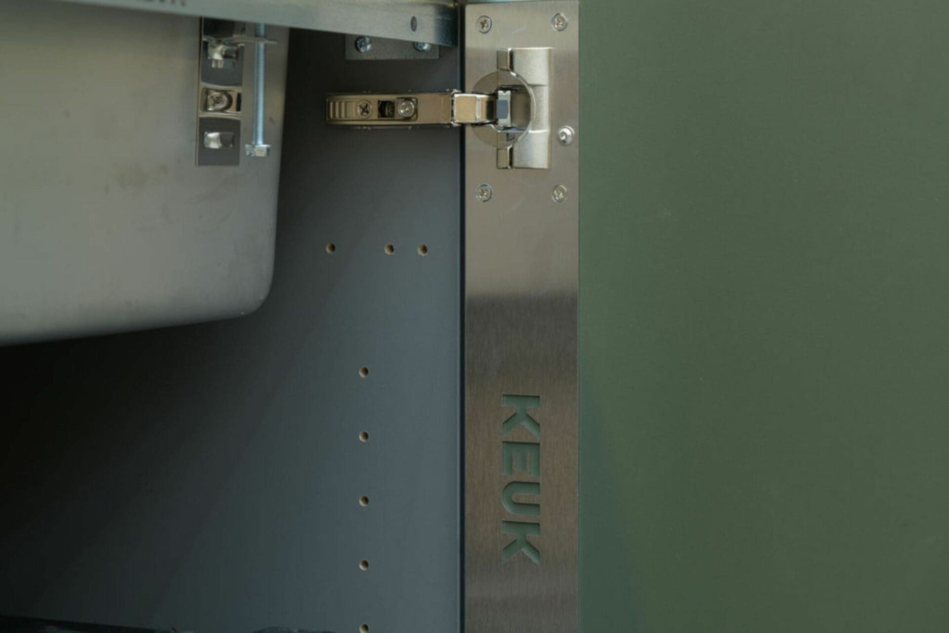 Detail oneindig groene keuken